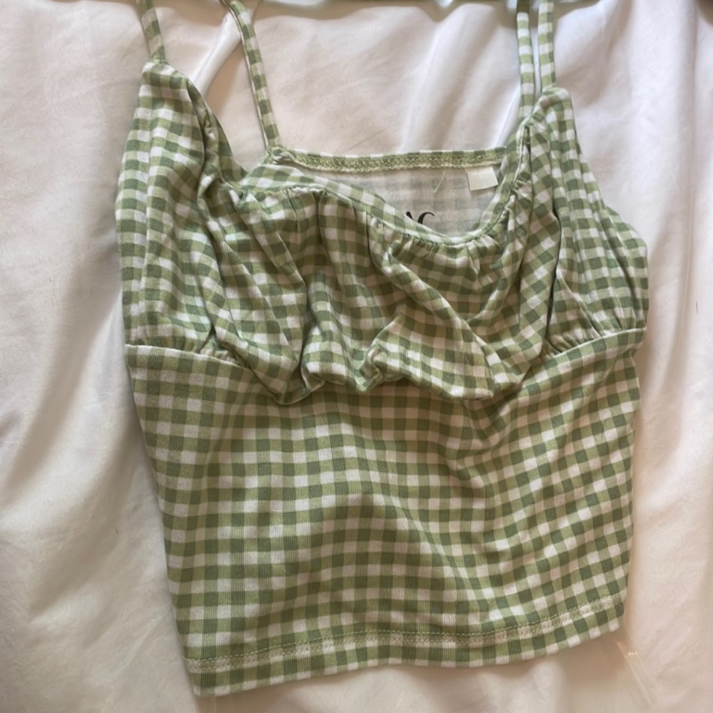 PacSun crop top